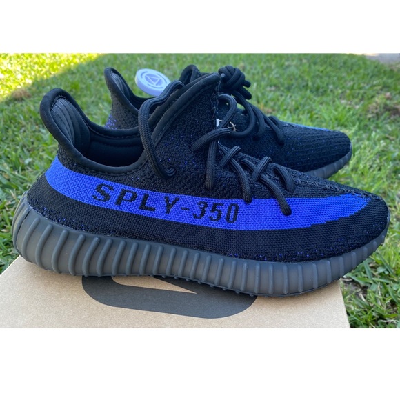 Adidas Yeezy Boost 350 V2 - Picture 7 of 10